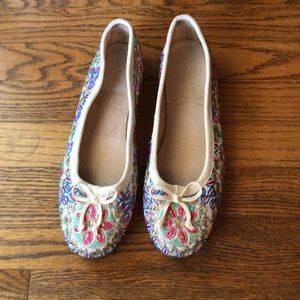 Aerosols Stitch N Turn Embellished Flats Size 8